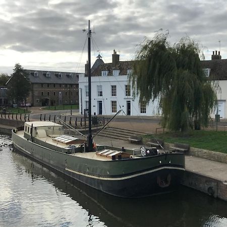 Hotel Barge Waternimf イーリー エクステリア 写真