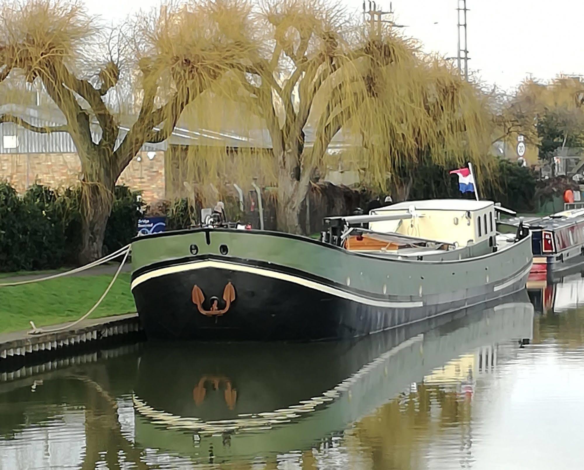 Hotel Barge Waternimf イーリー エクステリア 写真